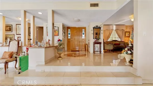 4335 Coronet Drive, Encino, CA 91316