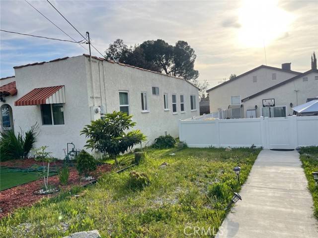 10759 10757 Nassau Avenue, Sunland, CA 91040