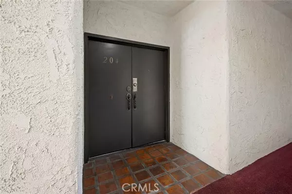 323 N Jackson Street #204, Glendale, CA 91206