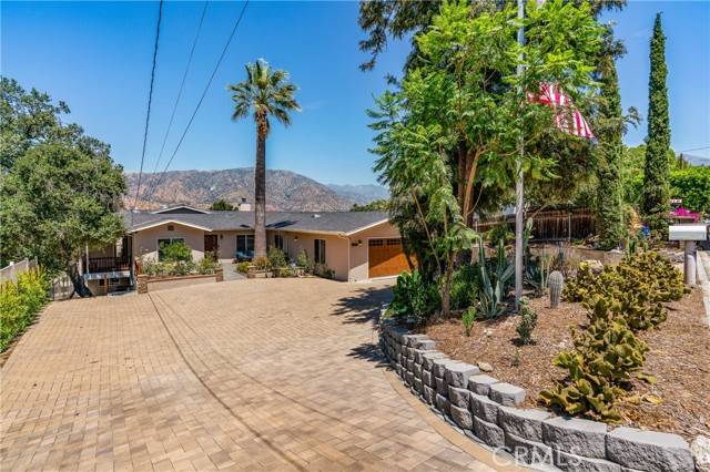 8833 Yates Street, Sunland, CA 91040