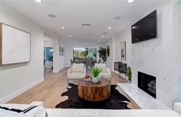 Pacific Palisades, CA 90272,15341 De Pauw Street