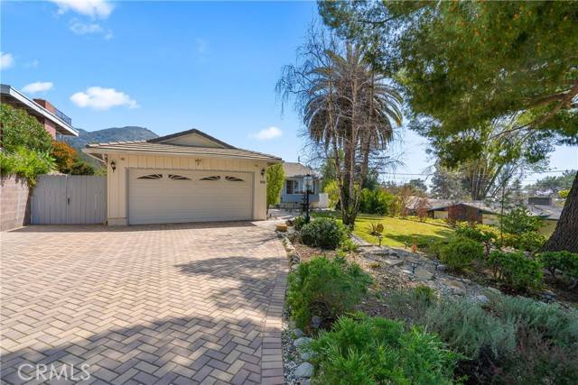 2334 Jayma Ln, La Crescenta, CA 91214