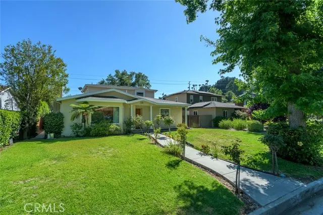 168 Lamour Drive, La Canada Flintridge, CA 91011