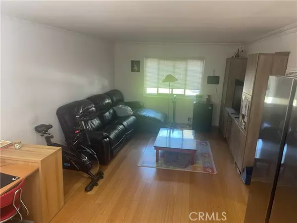 Glendale, CA 91214,3220 Altura Avenue #201