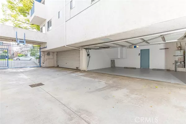 Glendale, CA 91203,363 W California Avenue #2