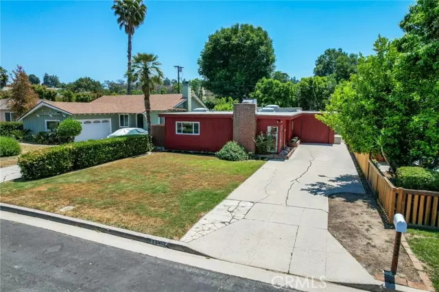 22452 Dolorosa Street, Woodland Hills, CA 91367