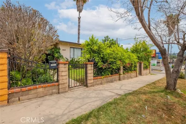 3923 York Boulevard, Eagle Rock, CA 90065