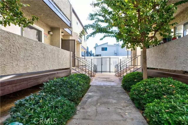 8801 Cedros Avenue #13, Panorama City, CA 91402