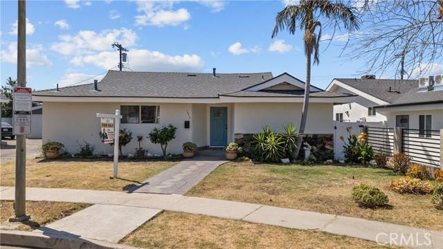 12814 Arminta Street, North Hollywood, CA 91605