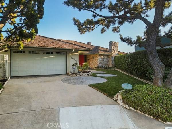 701 Avonglen Terrace, Glendale, CA 91206