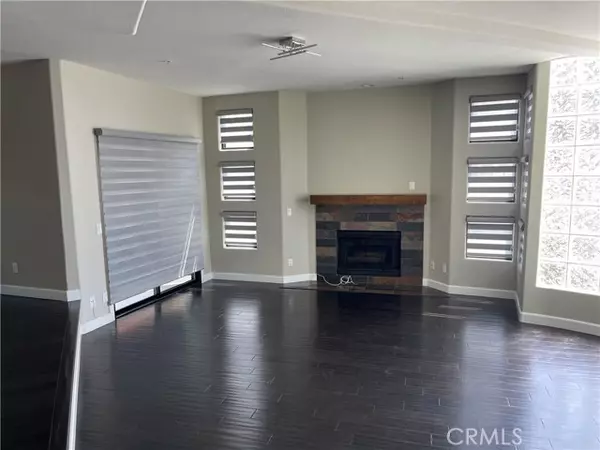 Glendale, CA 91206,1432 Barrington Way #108