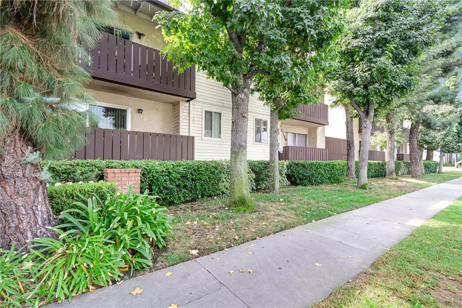 15060 Victory Boulevard #102, Van Nuys, CA 91411