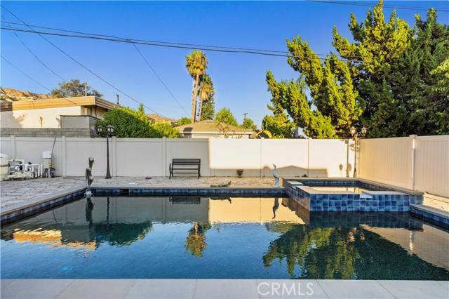 2364 N Sparks Street, Burbank, CA 91504