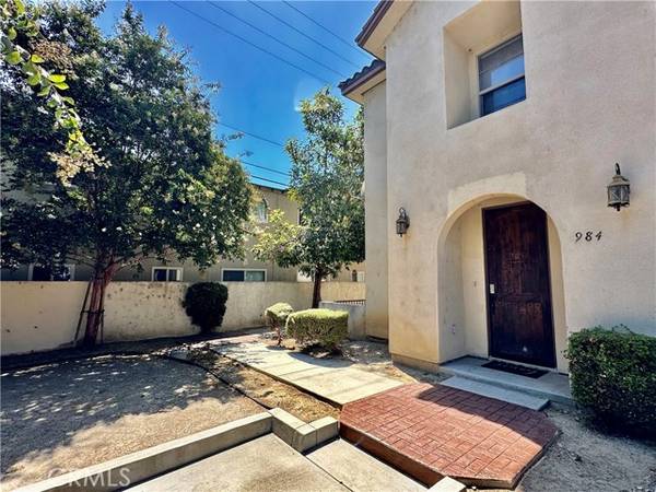 984 S Highland Avenue, Fullerton, CA 92832