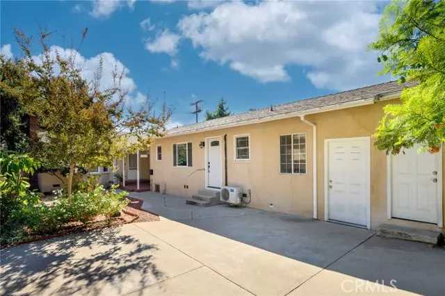 Glendale, CA 91208,1718 Santa Paula Place