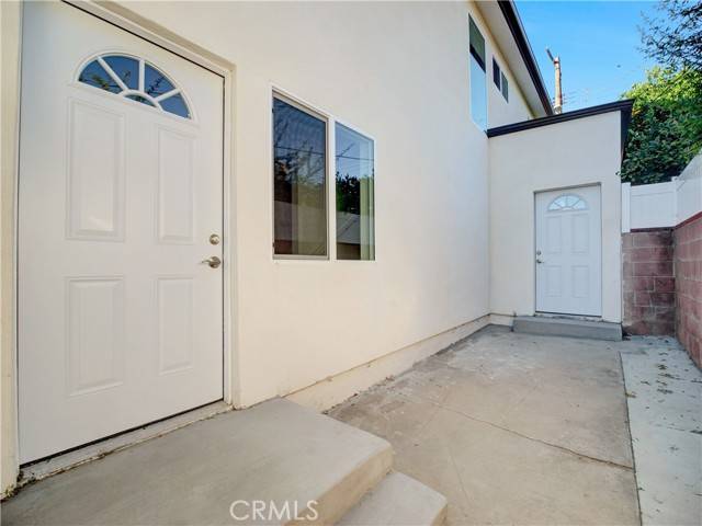 13133 Burton, North Hollywood, CA 91605