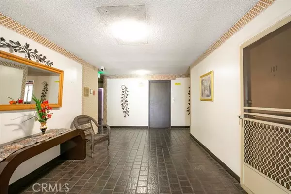 Glendale, CA 91203,365 Burchett Street #217