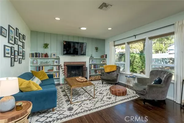 La Crescenta, CA 91214,3932 Los Olivos Lane