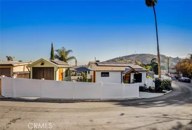 3220 Kenneth Drive, Los Angeles, CA 90032