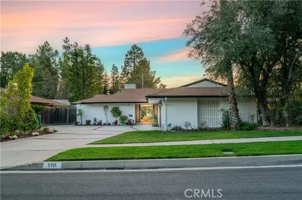 5715 Summit Crest Drive, La Canada Flintridge, CA 91011