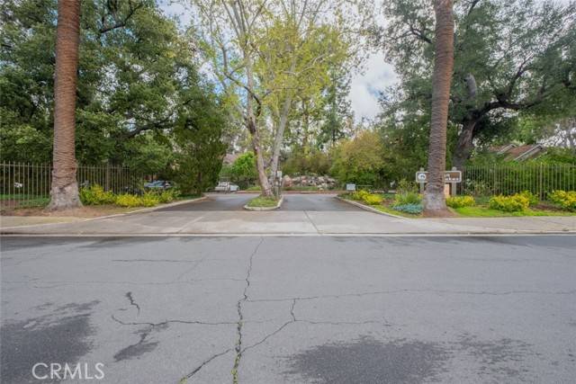 7060 Shoup Avenue #185, Canoga Park, CA 91303