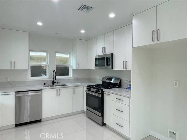 Glendale, CA 91205,811 E Maple Street