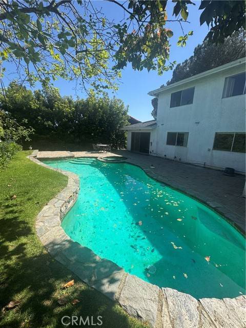 2396 Venus Drive,  Los Angeles,  CA 90046