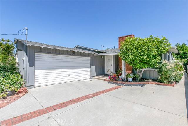 Van Nuys, CA 91405,14719 Wyandotte Street