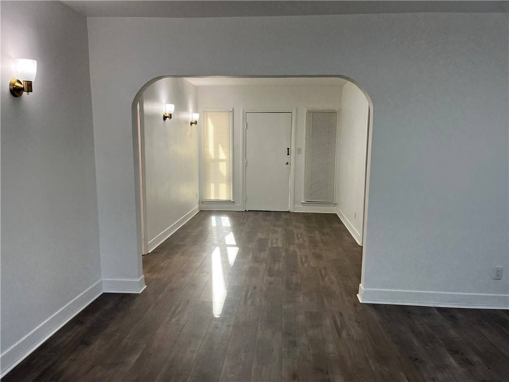 Tujunga, CA 91042,10322 Plainview Avenue