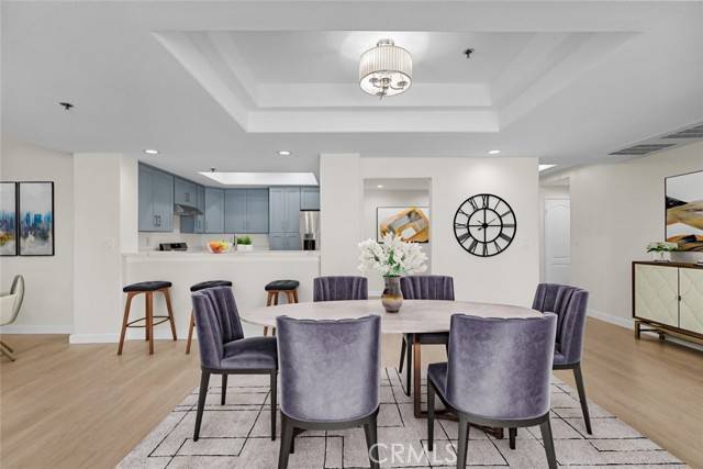 Sherman Oaks, CA 91423,4348 Mammoth Avenue #102