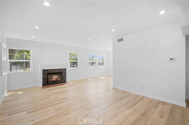 Glendale, CA 91202,1101 Norton Avenue #A