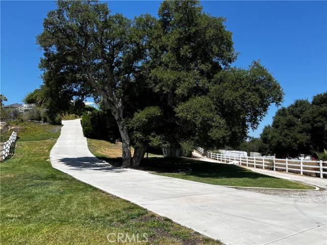 28123 Oak Spring Canyon Road, Canyon Country, CA 91387