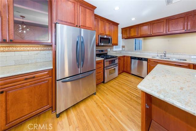 Burbank, CA 91506,439 S Mariposa Street