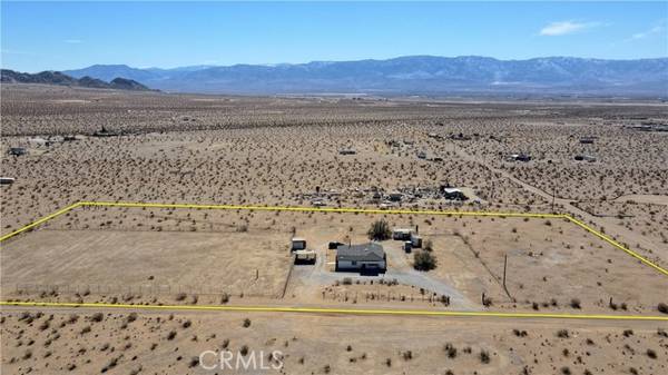 37113 Squaw Bush Road, Lucerne Valley, CA 92356