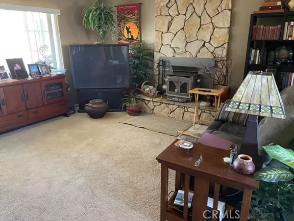 15097 Osceola Road, Apple Valley, CA 92307