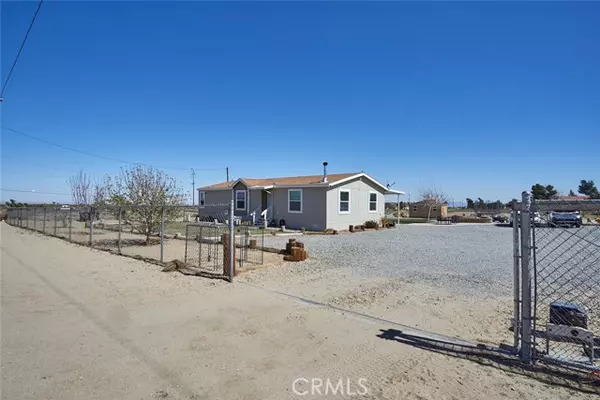 9607 Middleton Road, Phelan, CA 92371