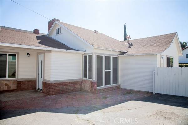 20412 Arminta Street, County - Los Angeles, CA 91306