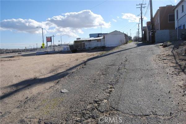 Victorville, CA 92395,0 7th