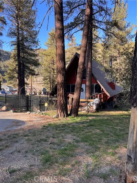 Wrightwood, CA 92397,1310 Helen Street