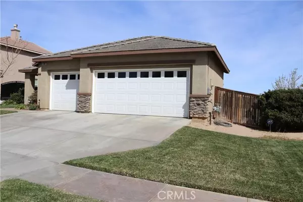 13806 Mayapple Street, Hesperia, CA 92344