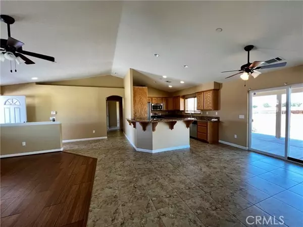 Apple Valley, CA 92307,16362 Tenaya Road