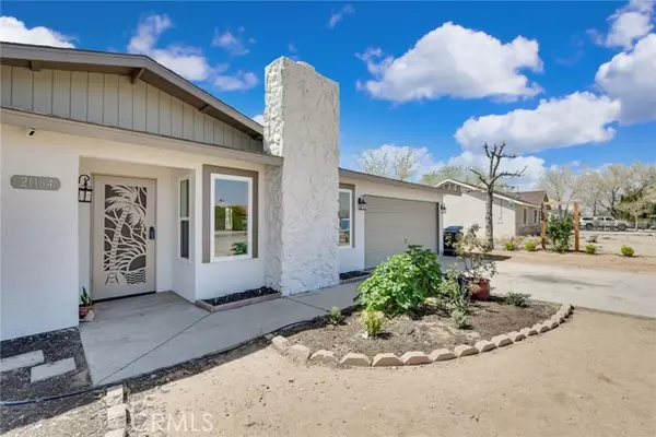 21164 Sitkan Road, Apple Valley, CA 92308