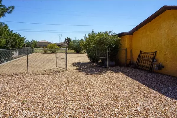 Hesperia, CA 92345,13945 Juniper Street