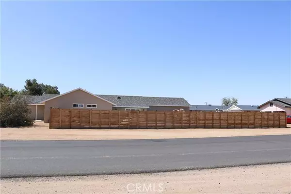 Apple Valley, CA 92308,13286 Topock Road