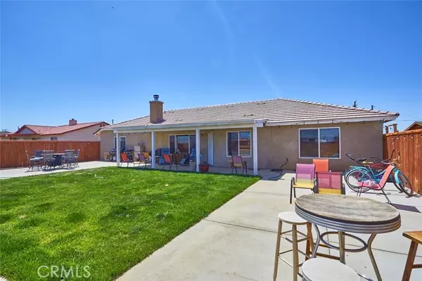 11155 4th Avenue, Hesperia, CA 92345