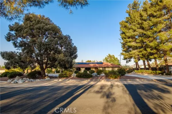 20198 Modoc Road, Apple Valley, CA 92308