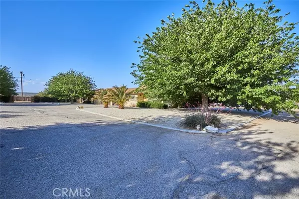 21190 Multnomah Road, Apple Valley, CA 92308