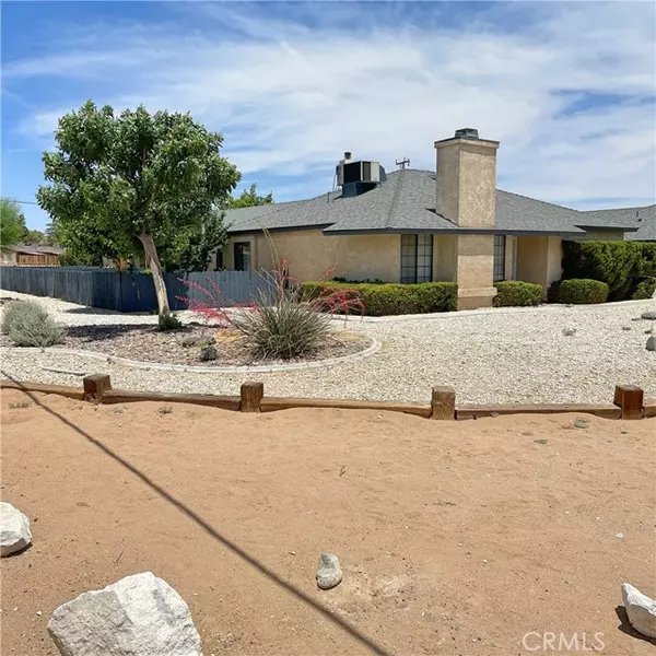 20296 Zuni Road, Apple Valley, CA 92307