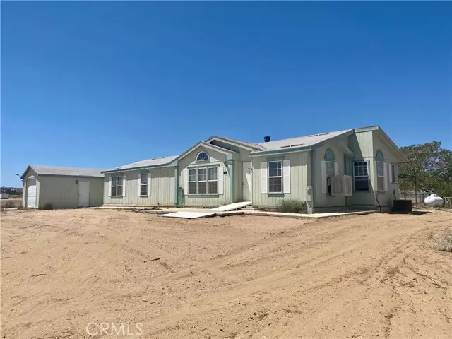 10330 Caughlin Road, Phelan, CA 92371