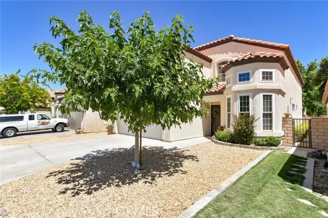 Apple Valley, CA 92308,19196 Pine Way